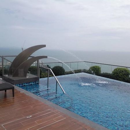 Peak Tower In Phatumnak Pattaya Exterior photo